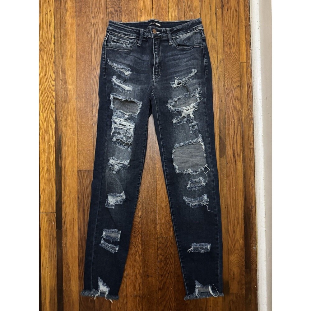 Fashion Nova Ripped Women’s Jeans Size 9